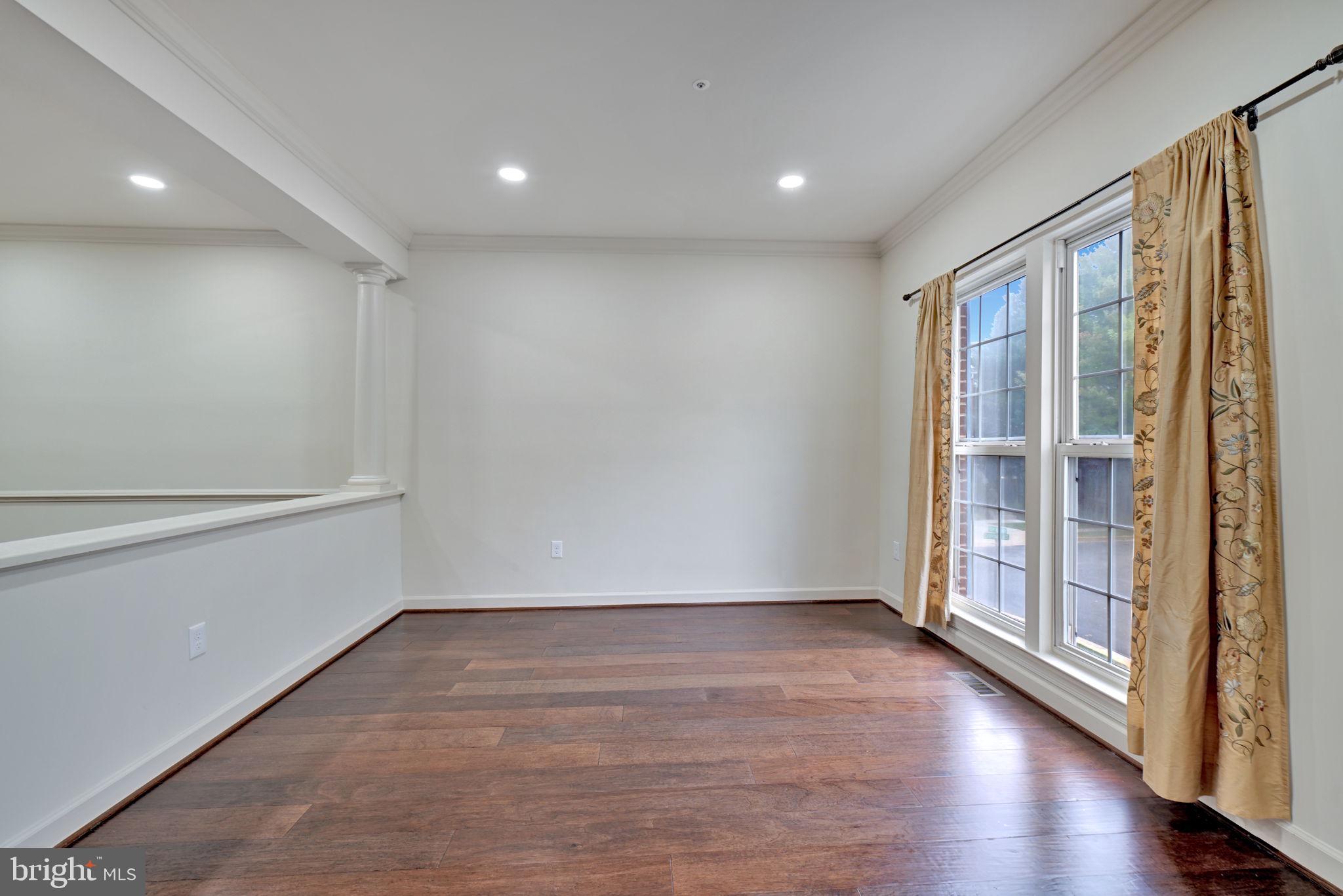 14203 Plum Run Way Silver Spring, MD 20906 - Photo 8 of 48 Gallery Image 8