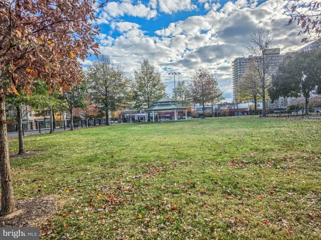 $4,500 | 1023 North Royal Street, Unit 302, Alexandria, VA 22314