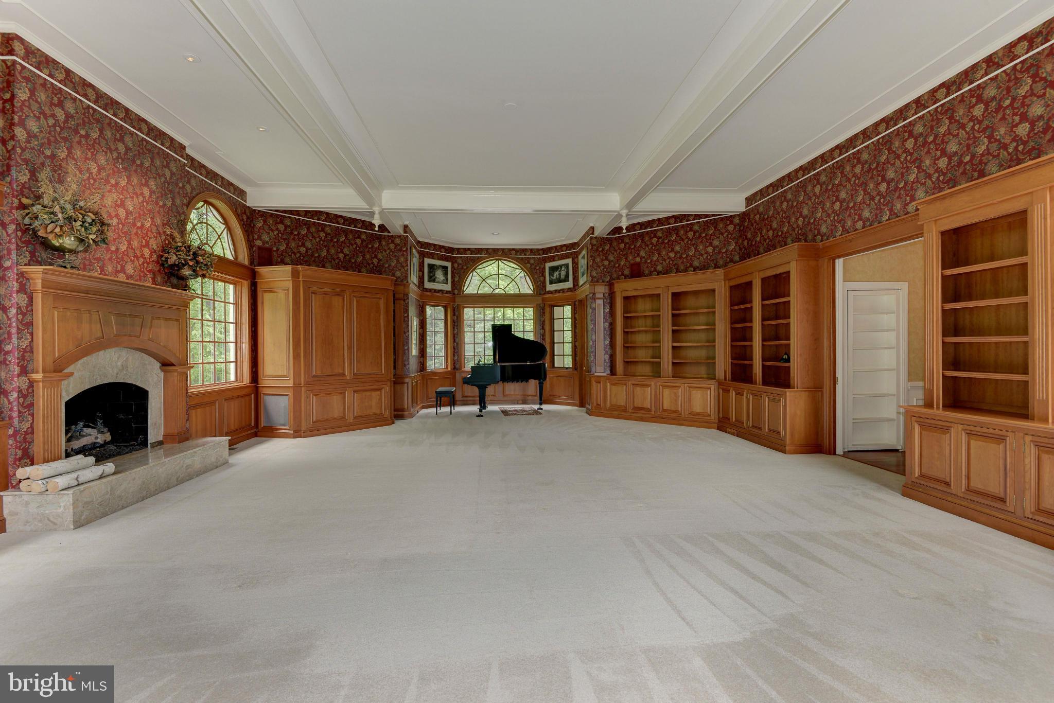 12508 Rolling Road Potomac, MD 20854 - Photo 13 of 30 Great Room