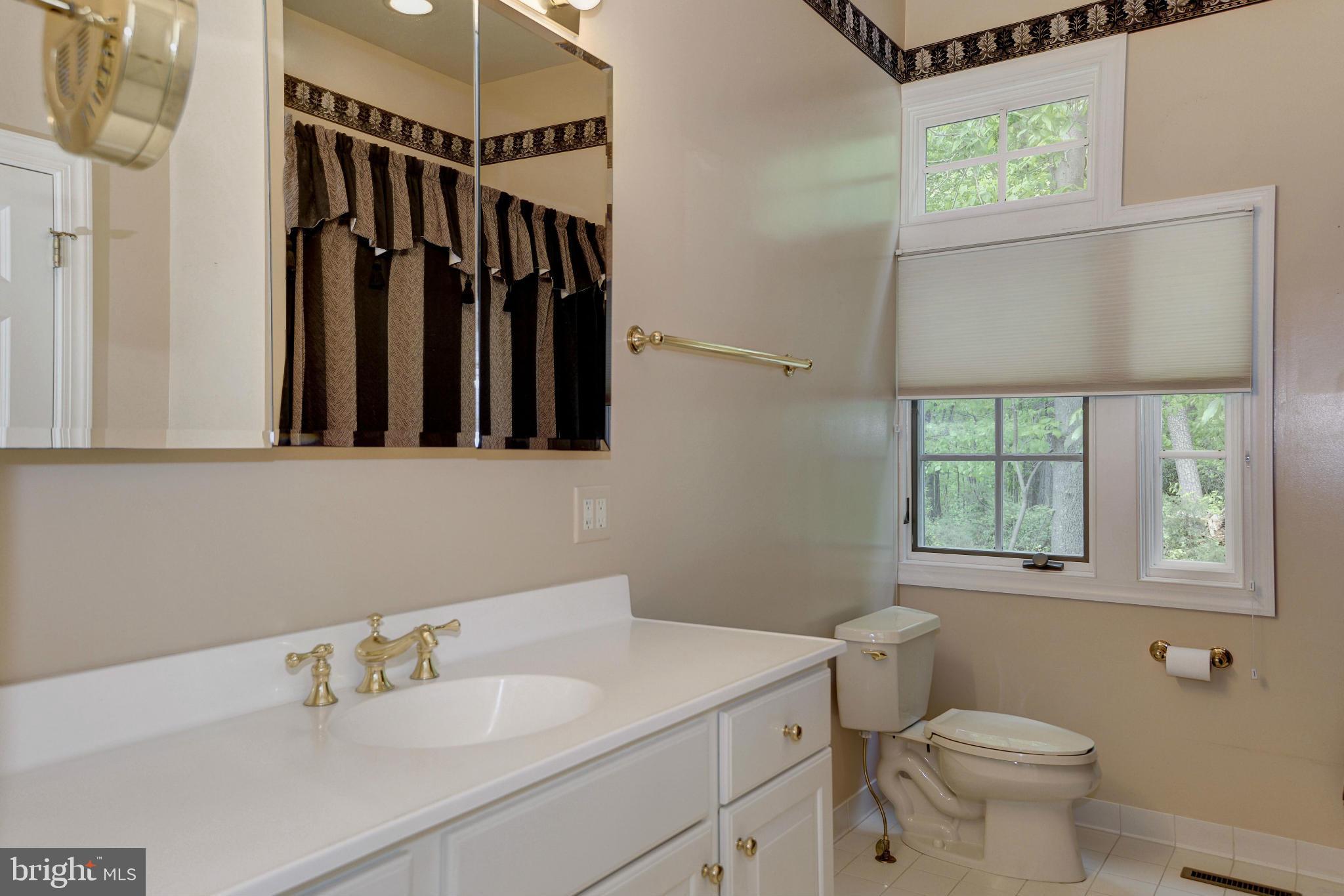 12508 Rolling Road Potomac, MD 20854 - Photo 24 of 30 Bath