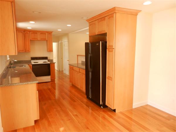 72 Benjamin Road Marlborough, MA 01752 - Photo 5 of 24 Gallery Image 5