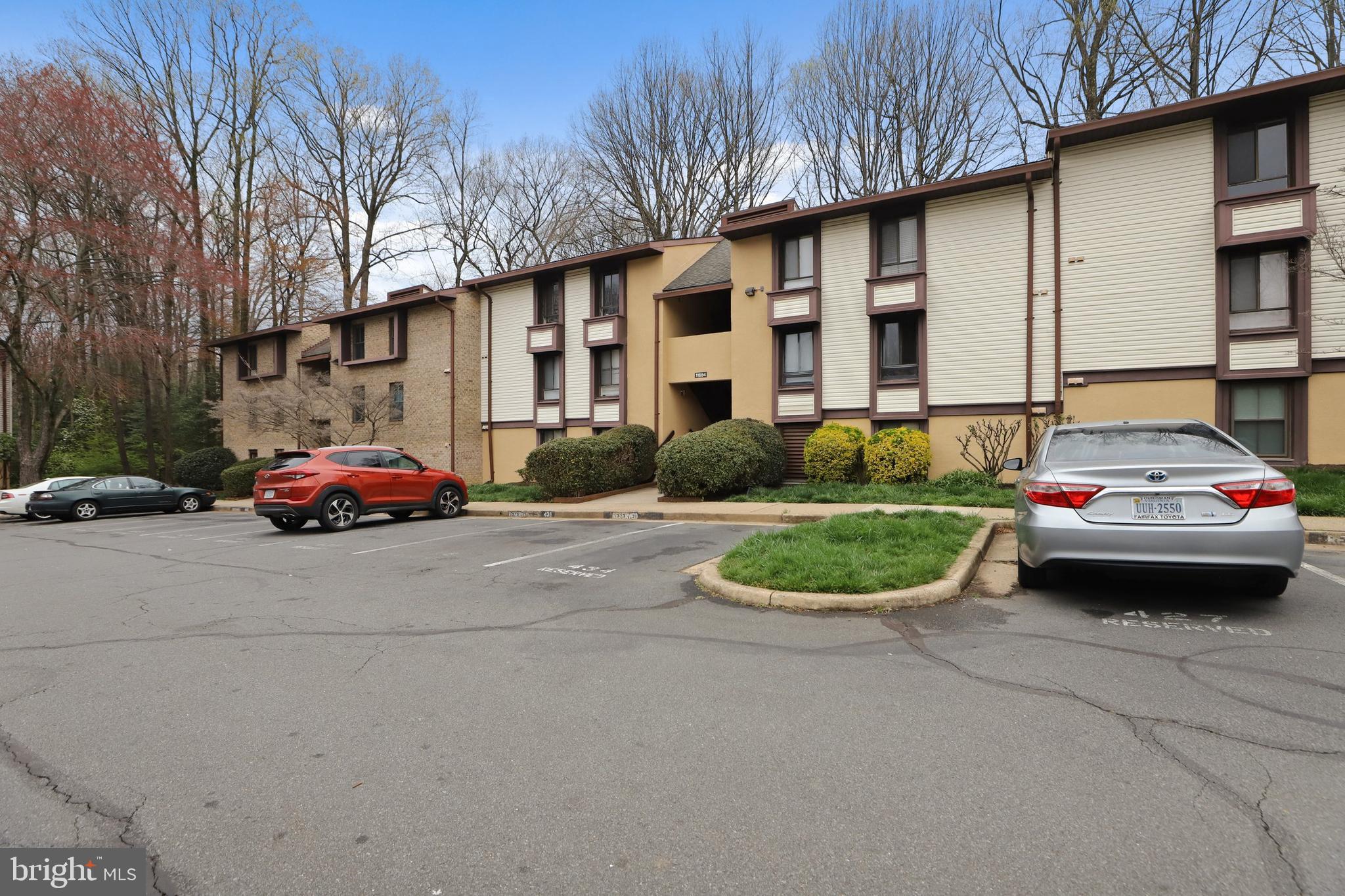 11654 Stoneview Square, Unit 12C Reston, VA 20191 - Photo 2 of 21 Gallery Image 2