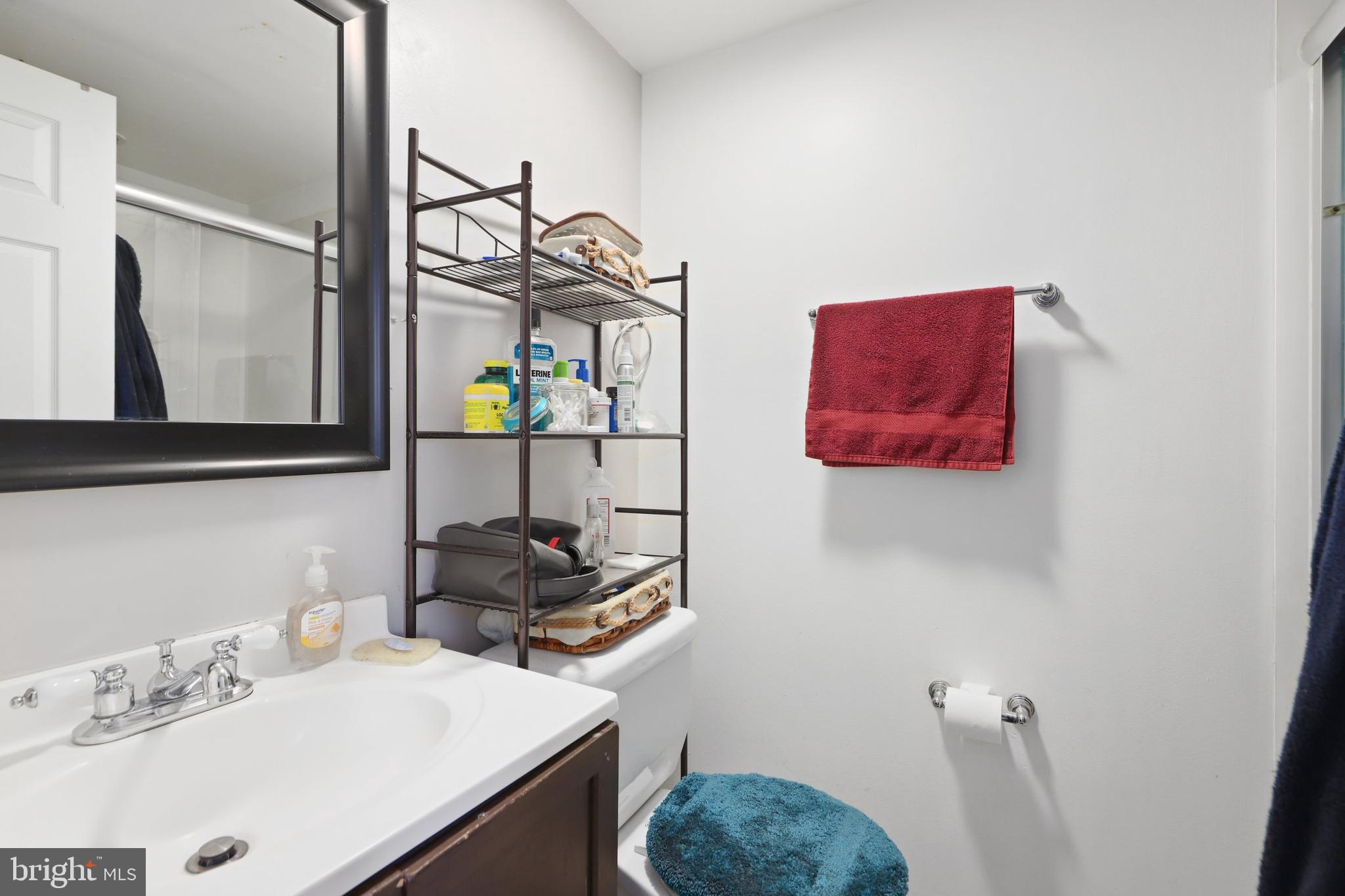 11654 Stoneview Square, Unit 12C Reston, VA 20191 - Photo 17 of 21 Gallery Image 17