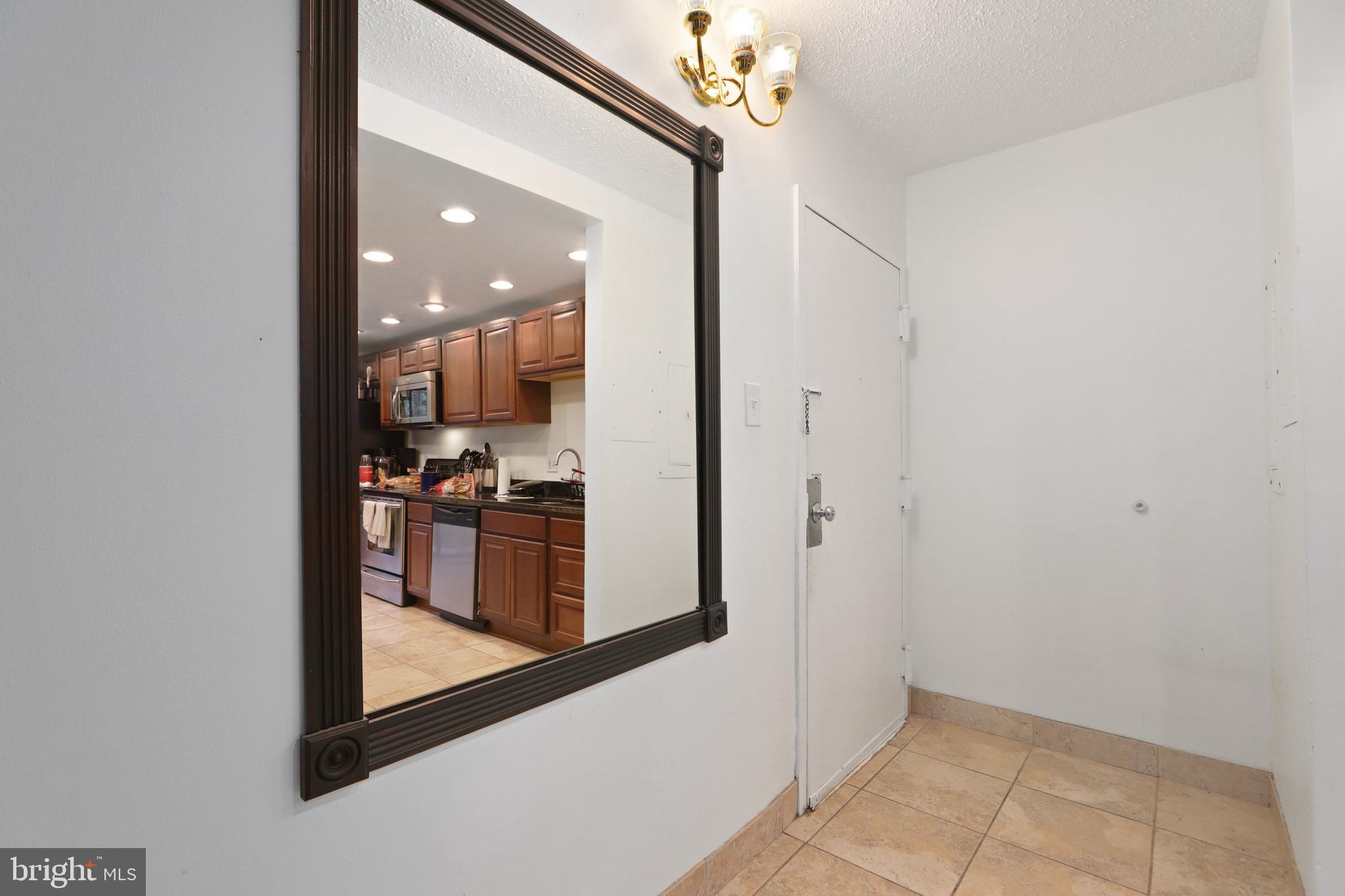 11654 Stoneview Square, Unit 12C Reston, VA 20191 - Photo 3 of 21 Gallery Image 3