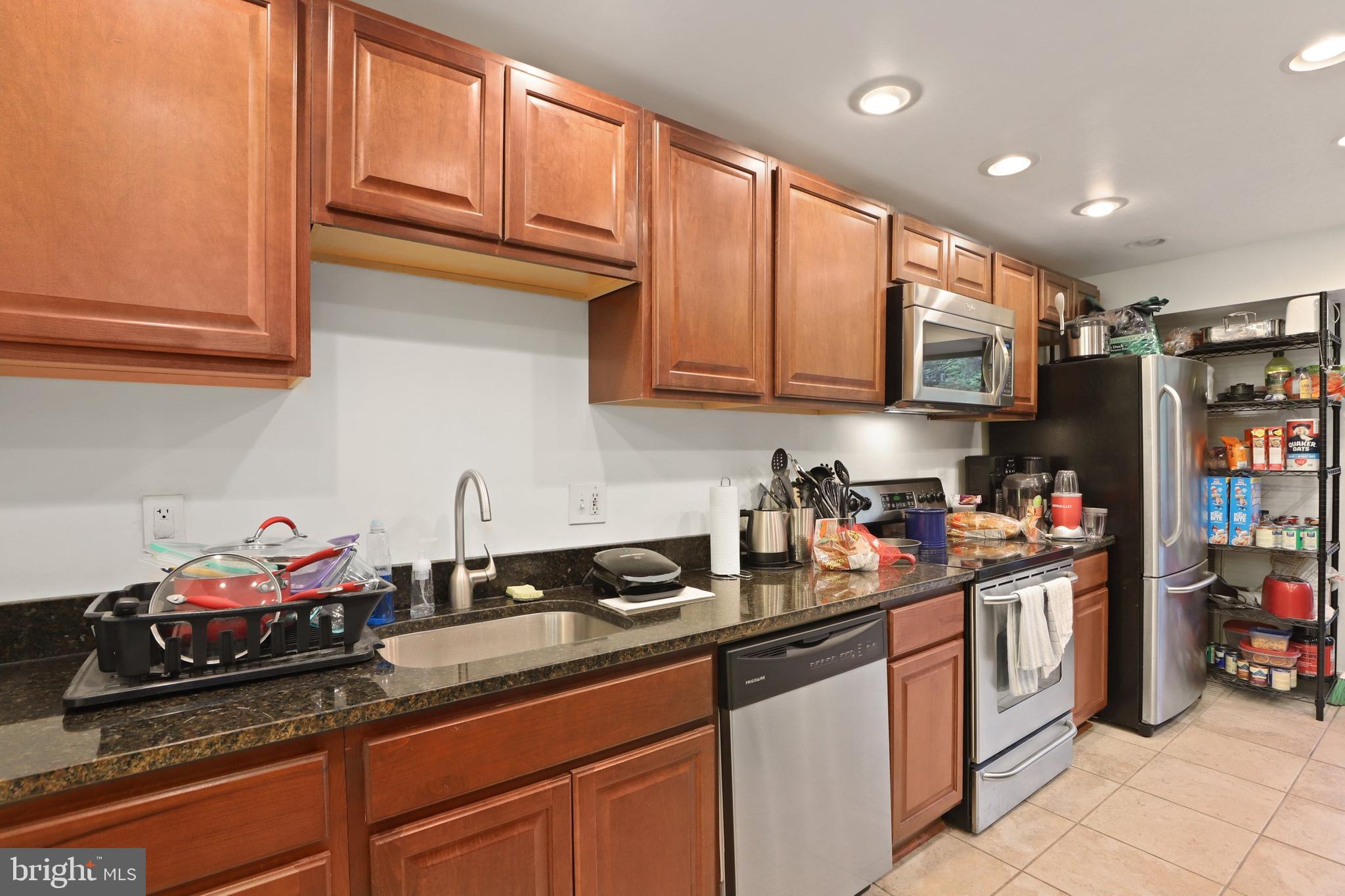 11654 Stoneview Square, Unit 12C Reston, VA 20191 - Photo 5 of 21 Gallery Image 5