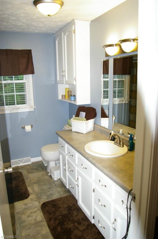 1167 Pine Ridge Road Mount Airy, NC 27030 - Photo 12 of 26 Gallery Image 12