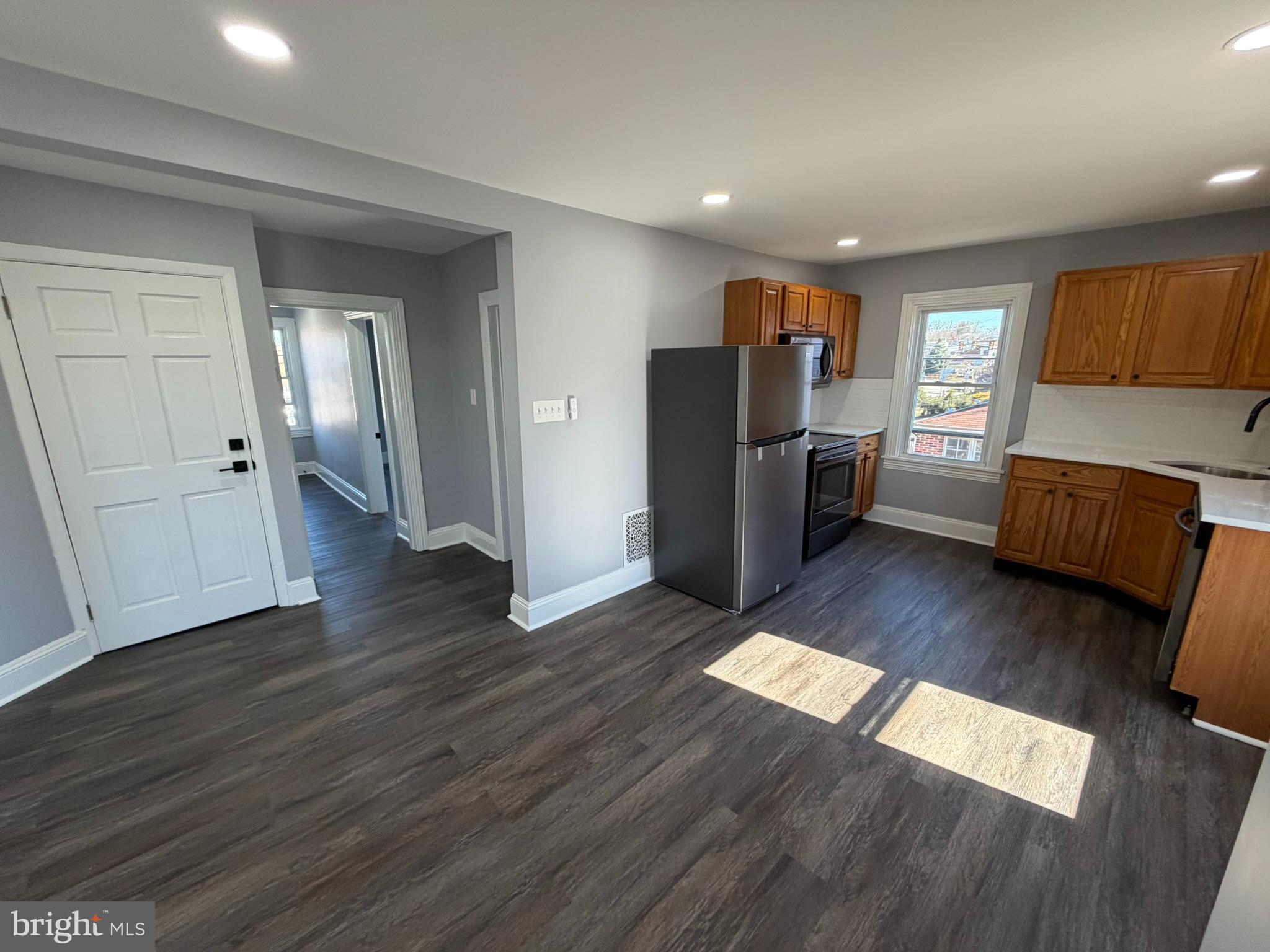 124 West Butler Pike, Unit B Ambler, PA 19002 - Photo 12 of 43