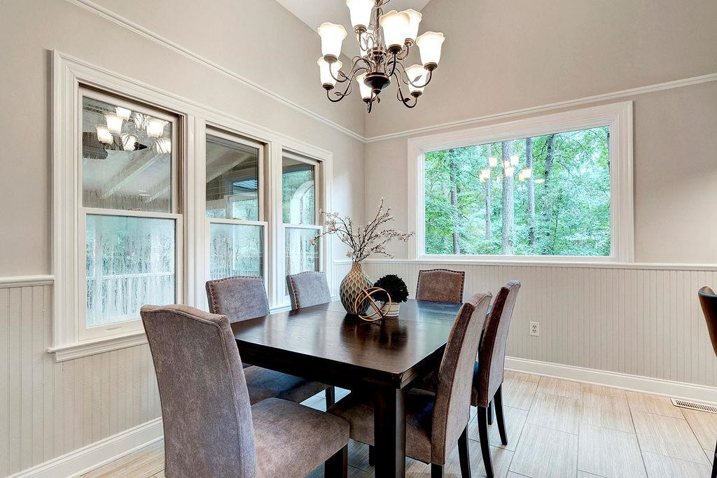 4729 Shilling Court Raleigh, NC 27606 - Photo 8 of 30 Dining Area