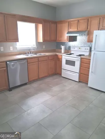 $2,195 | 132 Hawkeye Lane Northwest, Conyers, GA 30012