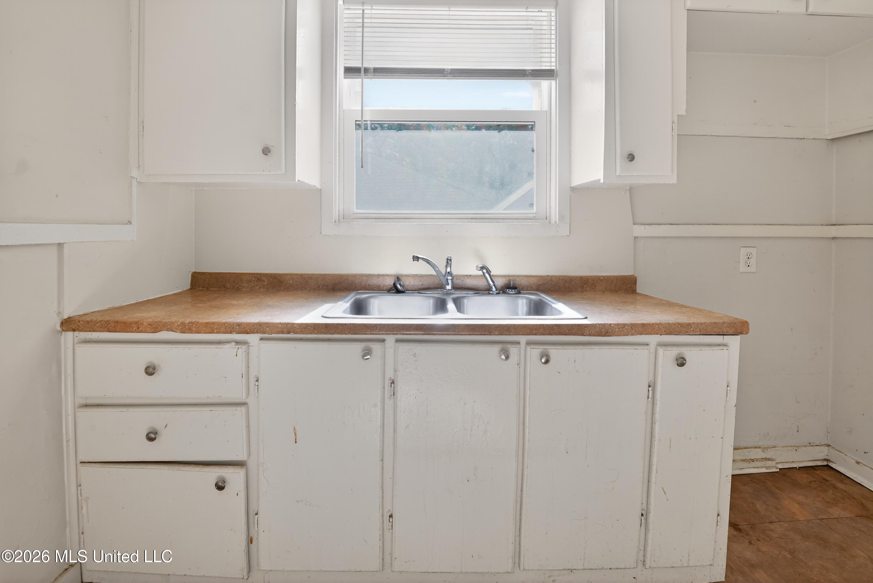 343 Broadmoor Drive Jackson, MS 39206 - Photo 22 of 40 27_343_Broadmoor_Dr-Kitchen-6832