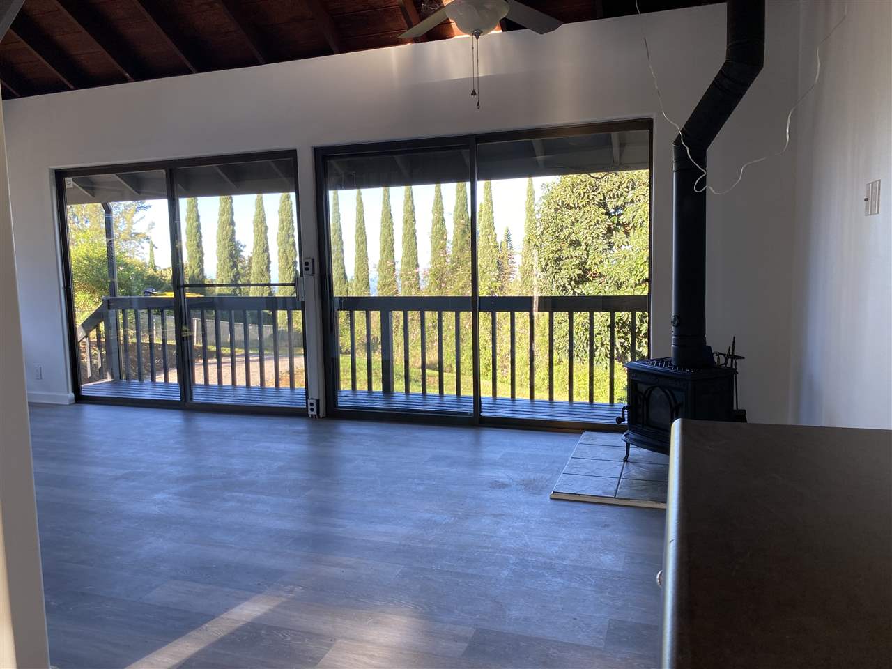 180 Ainakula Road Kula, HI 96790 - Photo 21 of 30 a view of a porch