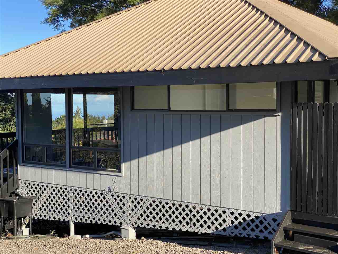 180 Ainakula Road Kula, HI 96790 - Photo 6 of 30 a front view of a house