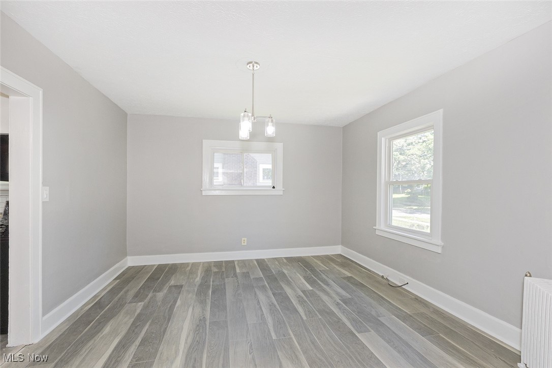 3181 Sycamore Road Cleveland, OH 44118 - Photo 12 of 41 Dining room