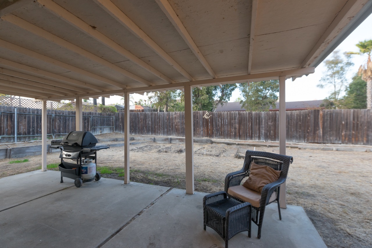 309 Cedar Road Vista, CA 92083 - Photo 17 of 25 Gallery Image 17