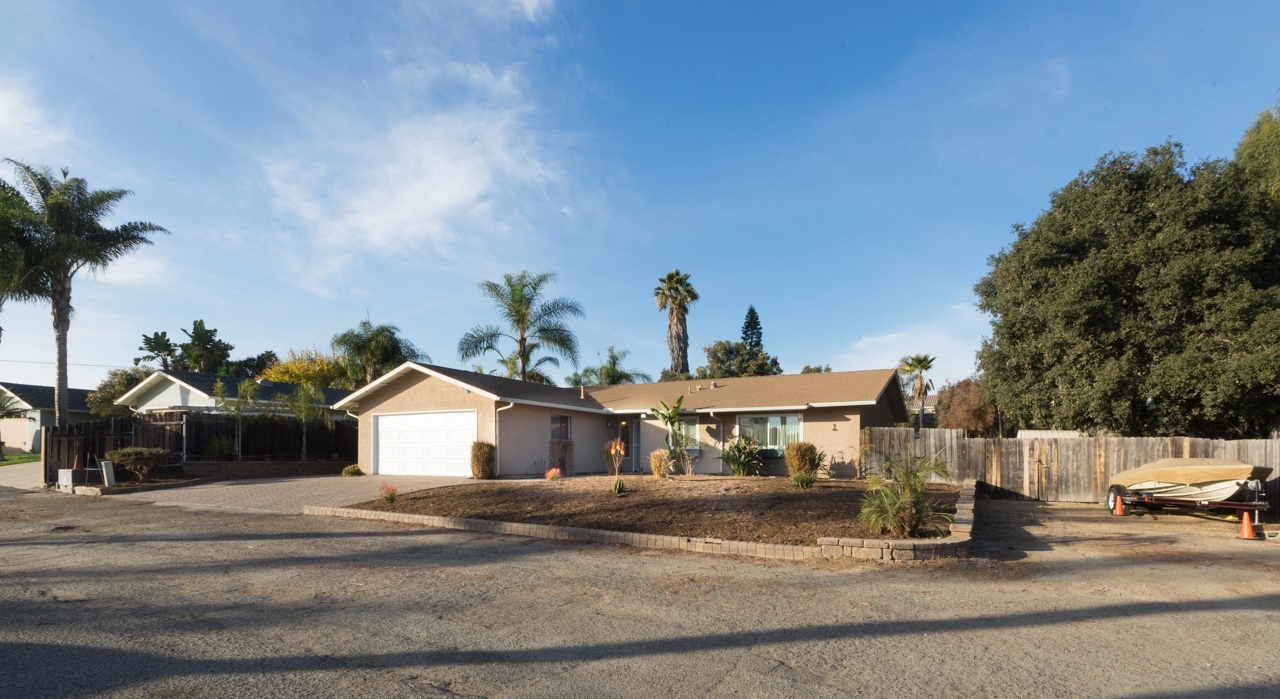 309 Cedar Road Vista, CA 92083 - Photo 3 of 25 Gallery Image 3