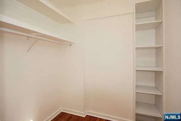 $155,000 | 3020 Edwin Avenue, Unit 2J, Fort Lee, NJ 07024