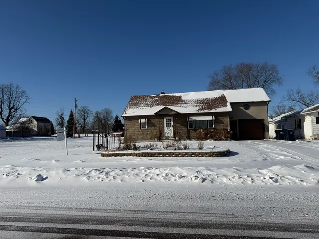 $259,900 | 813 South Hickory Street, Mauston, WI 53948