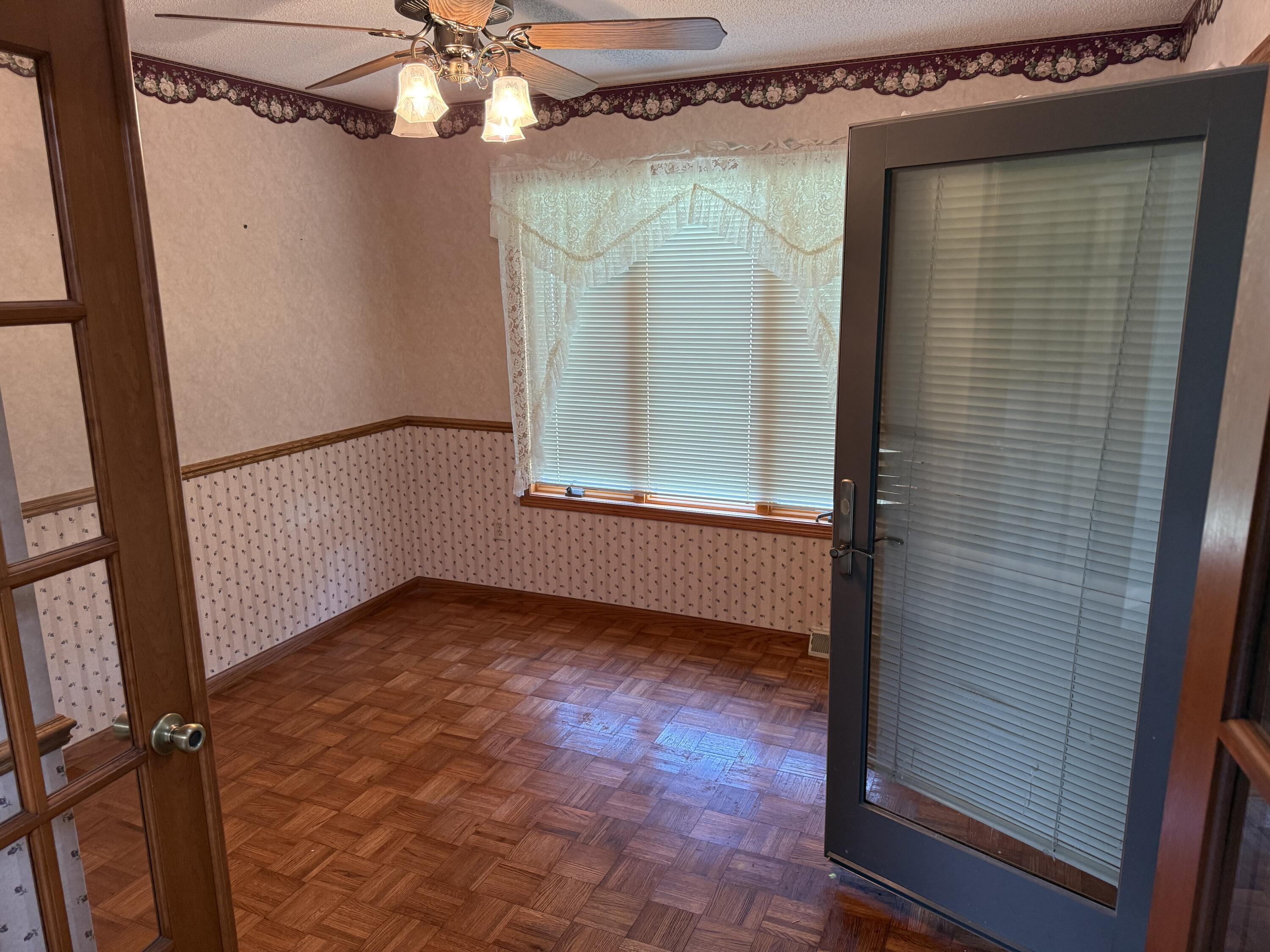 813 South Hickory Street Mauston, WI 53948 - Photo 13 of 37 IMG_9076