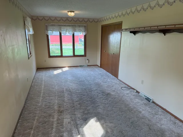 $259,900 | 813 South Hickory Street, Mauston, WI 53948