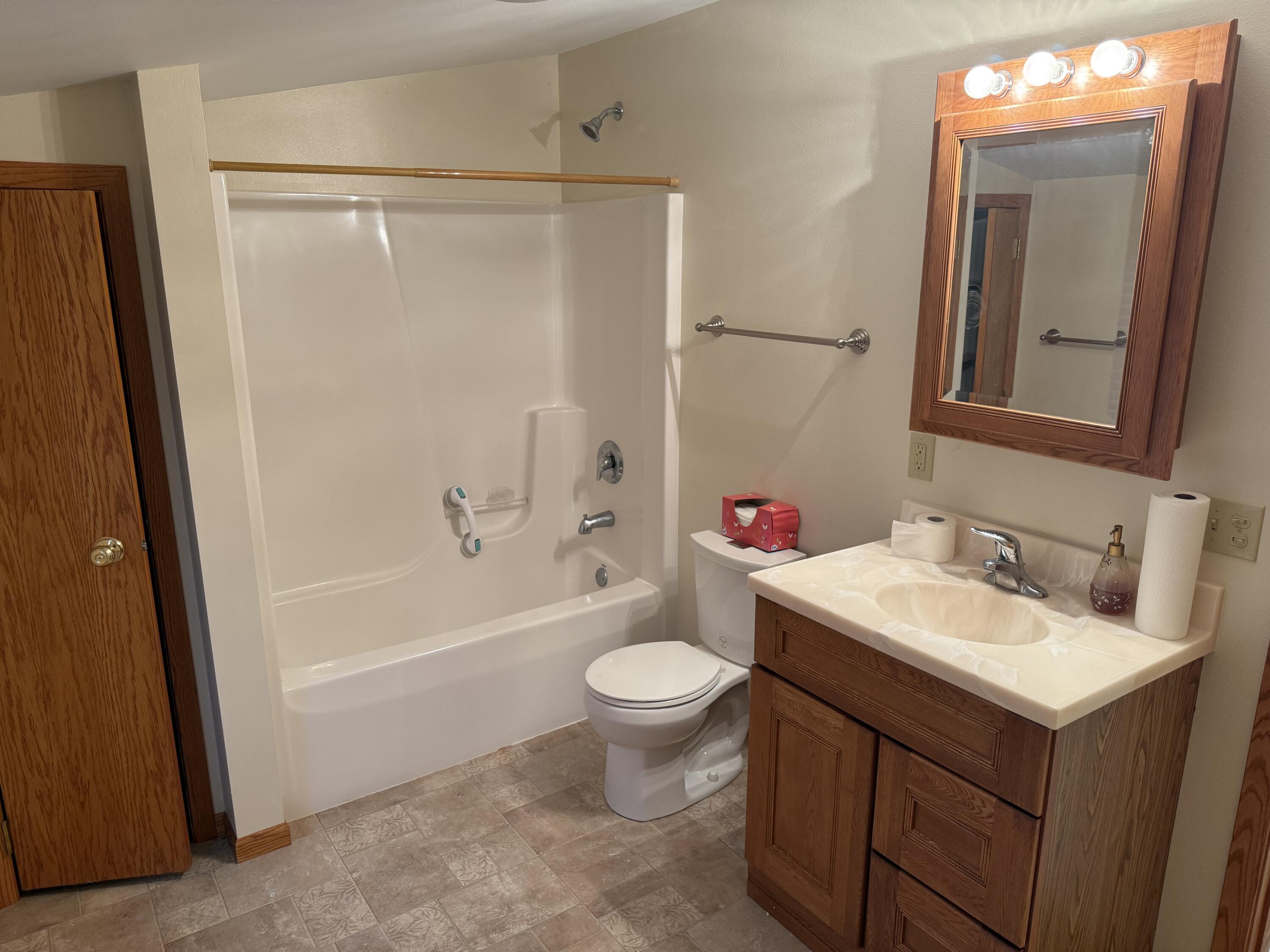 813 South Hickory Street Mauston, WI 53948 - Photo 23 of 37 IMG_9086