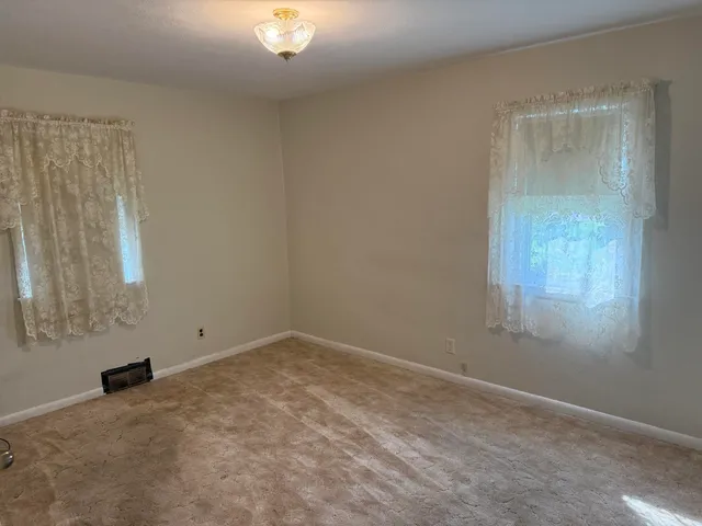 $264,900 | 813 South Hickory Street, Mauston, WI 53948