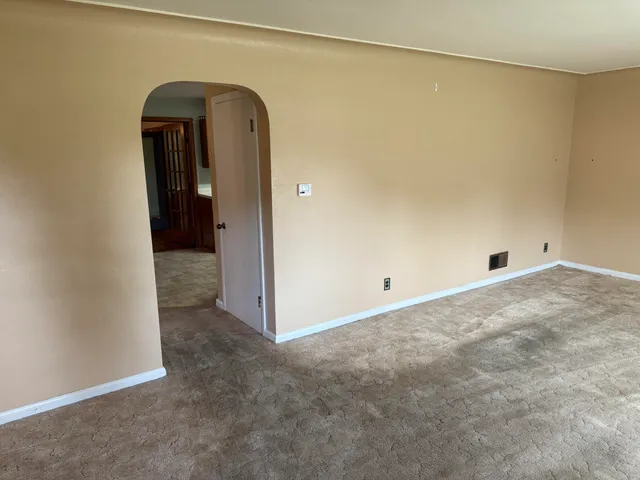 $259,900 | 813 South Hickory Street, Mauston, WI 53948