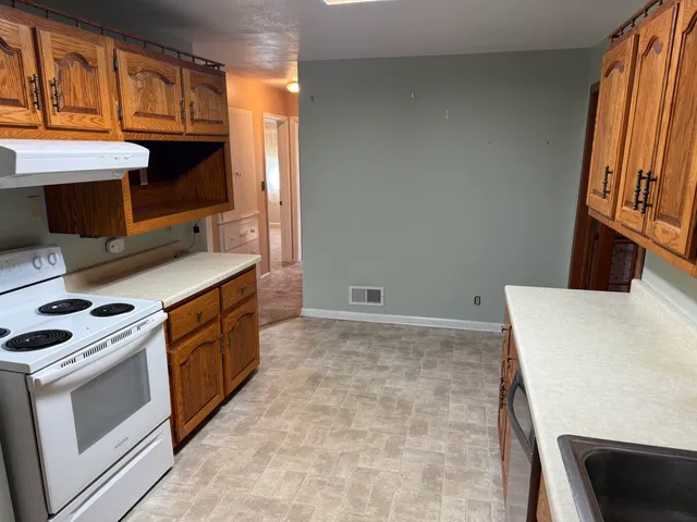 $264,900 | 813 South Hickory Street, Mauston, WI 53948