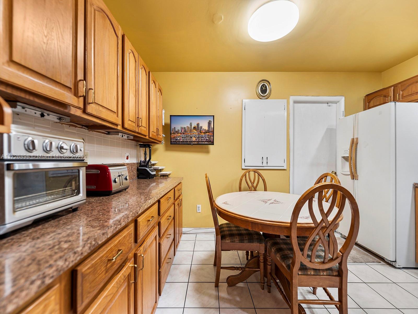 15915 Southwest 103rd Place Miami, FL 33157 - Photo 14 of 34