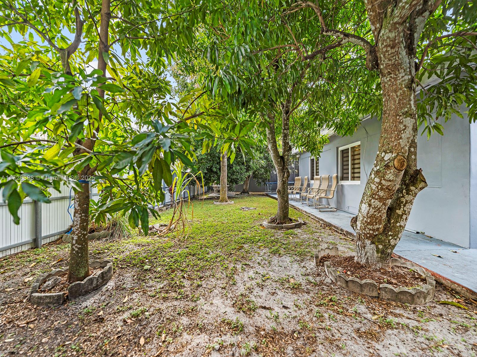 15915 Southwest 103rd Place Miami, FL 33157 - Photo 28 of 34