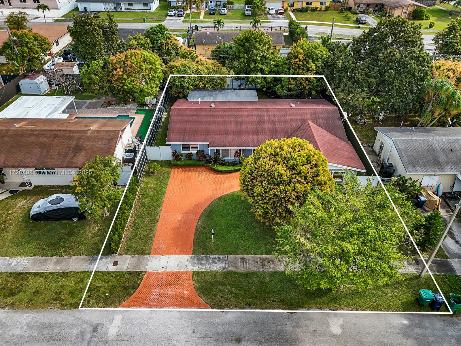 15915 Southwest 103rd Place Miami, FL 33157 - Photo 30 of 34