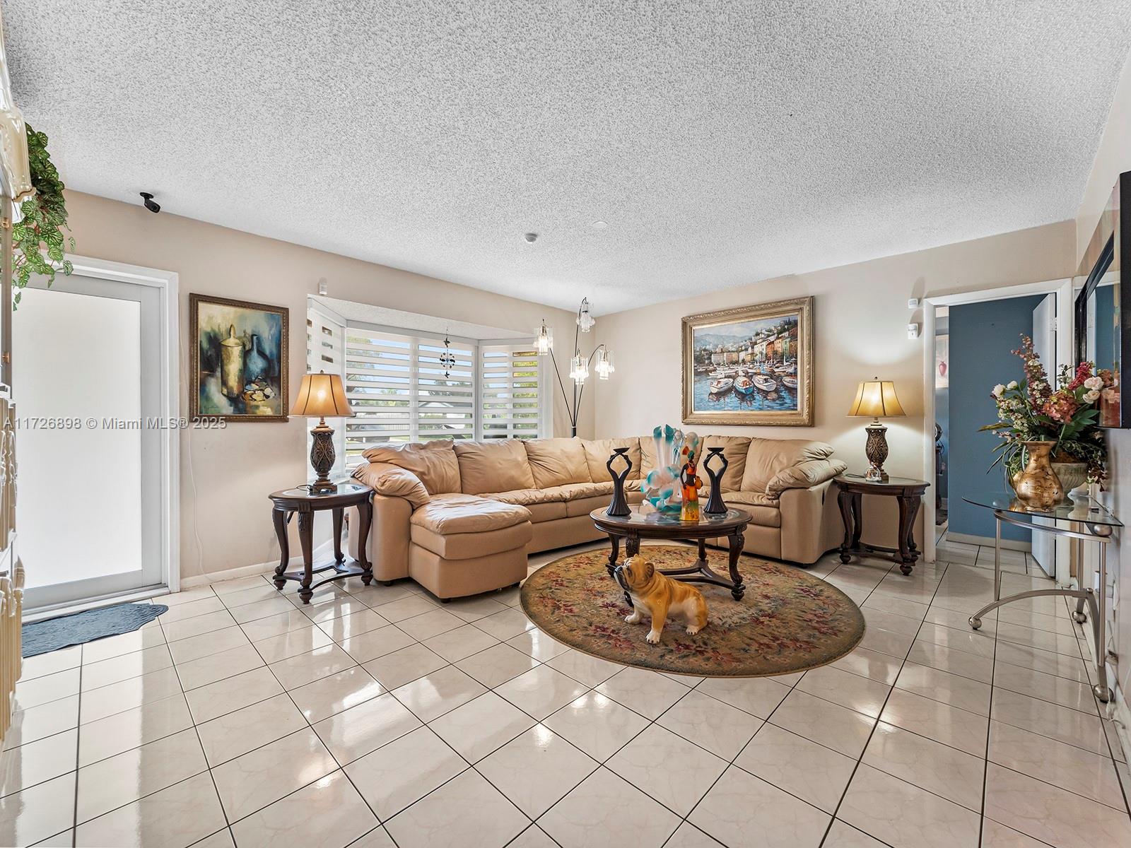 15915 Southwest 103rd Place Miami, FL 33157 - Photo 5 of 34