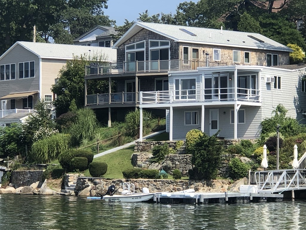 14 Riggs Point Road Gloucester, MA 01930 - Photo 1 of 36 Gallery Image 1