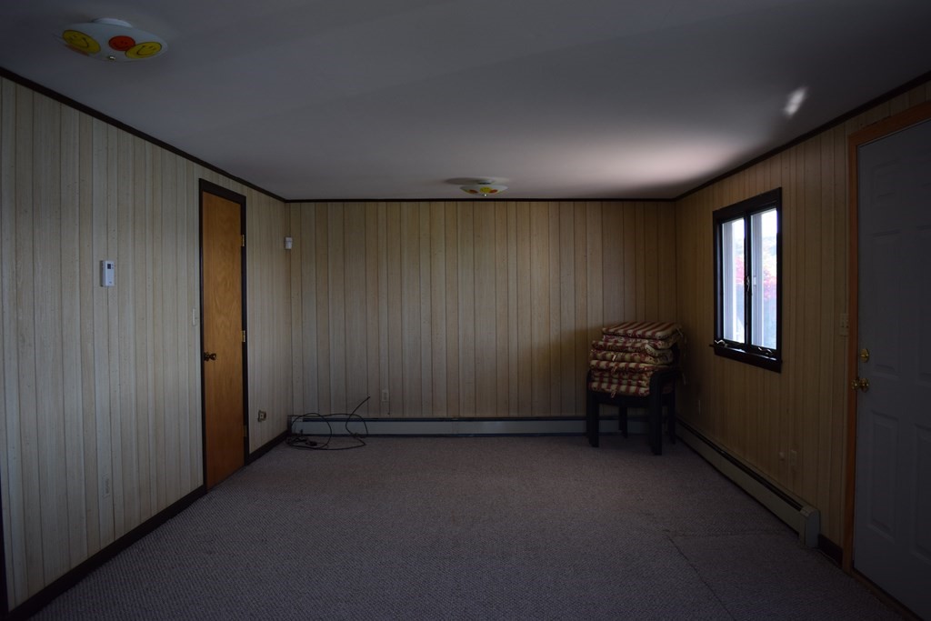 14 Riggs Point Road Gloucester, MA 01930 - Photo 18 of 36 Gallery Image 18