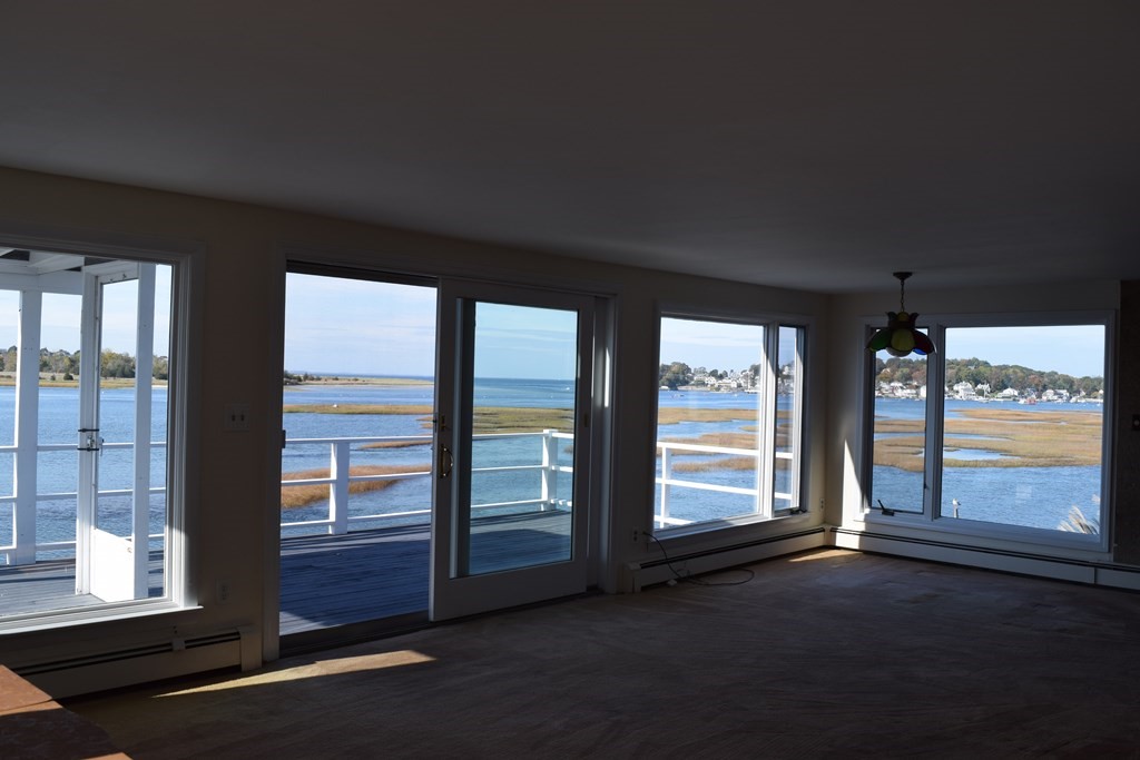 14 Riggs Point Road Gloucester, MA 01930 - Photo 10 of 36 Gallery Image 10