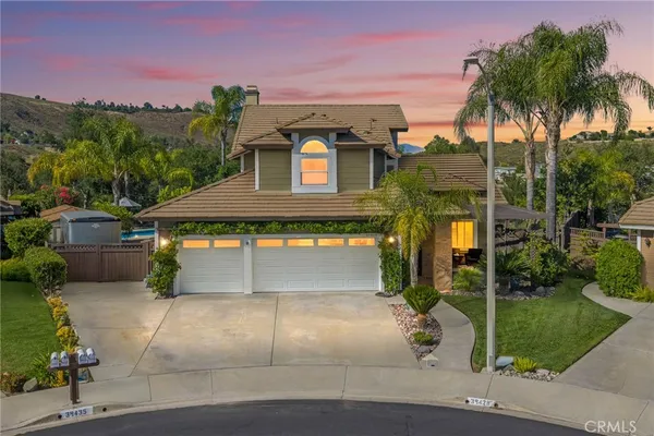 $759,800 | 39428 Corte Garboso, Murrieta, CA 92563