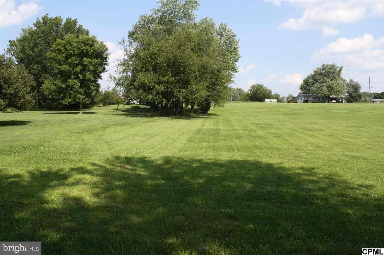 930 Thistle Road Elizabethtown, PA 17022 - Photo 1 of 4 Gallery Image 1