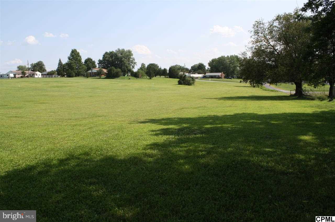 930 Thistle Road Elizabethtown, PA 17022 - Photo 2 of 4 Gallery Image 2