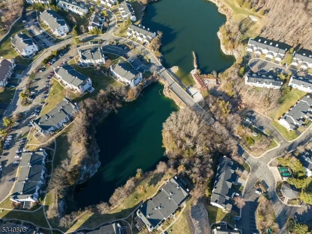 $1,775 | 100 Heritage Lane, Hamburg, NJ 07419