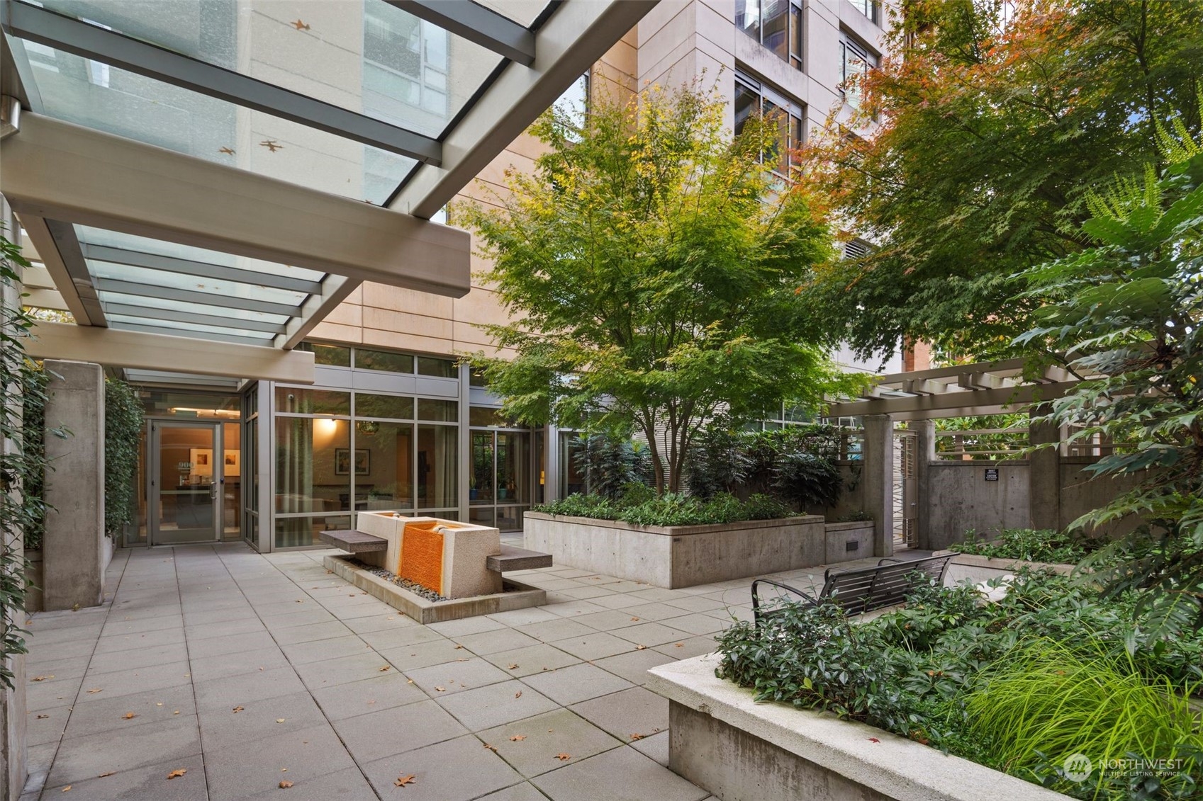 910 Lenora Street, Unit S510 Seattle, WA 98121 - Photo 29 of 40