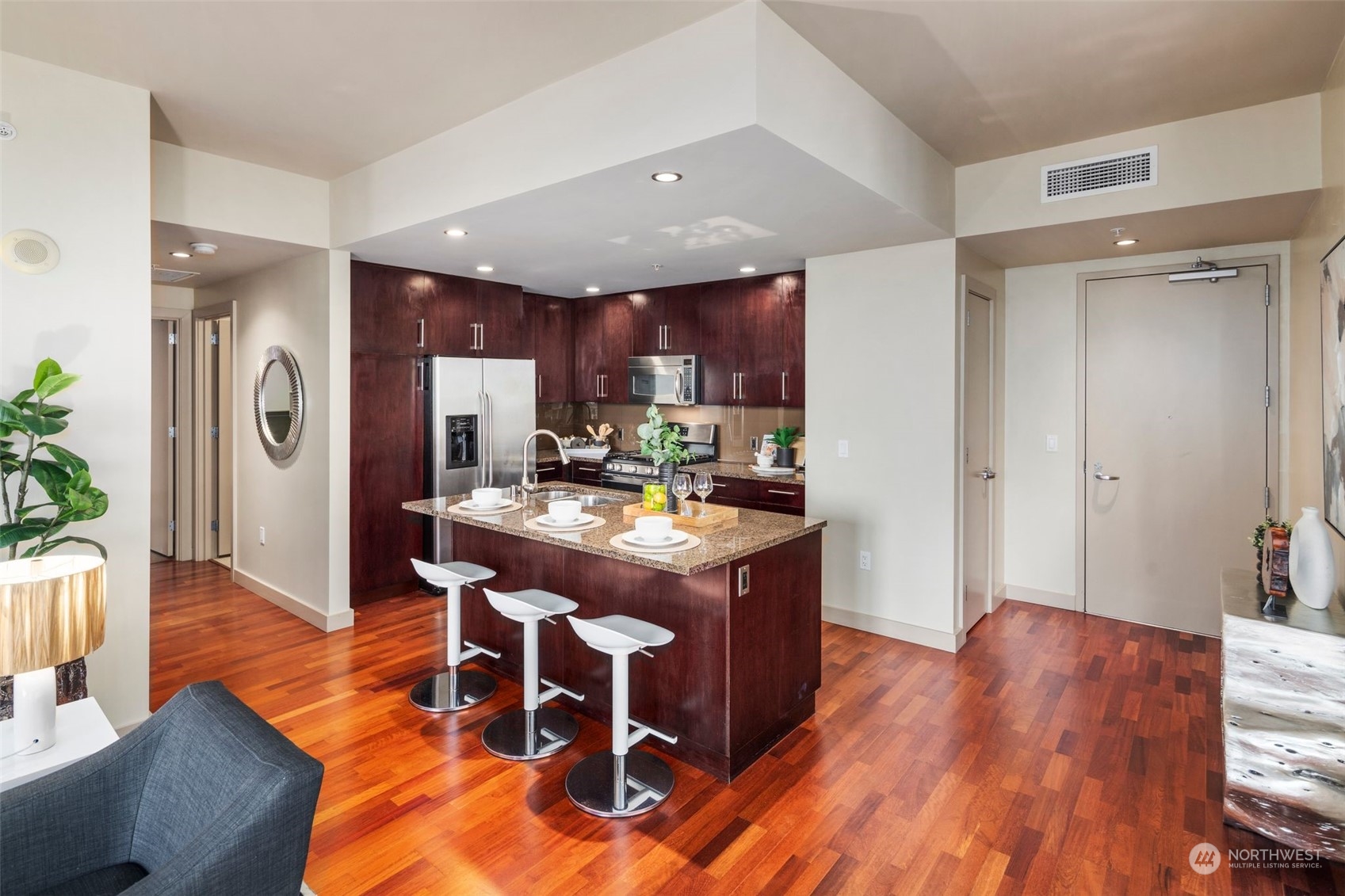 910 Lenora Street, Unit S510 Seattle, WA 98121 - Photo 10 of 40
