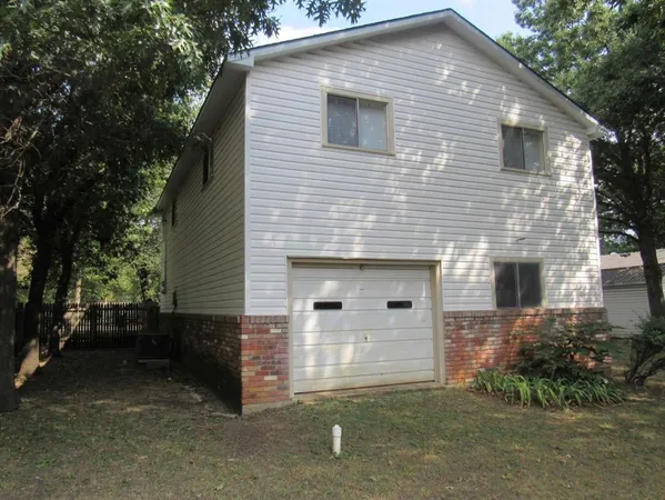 $399,000 | 320 North Cleveland Avenue, Sherman, TX 75090