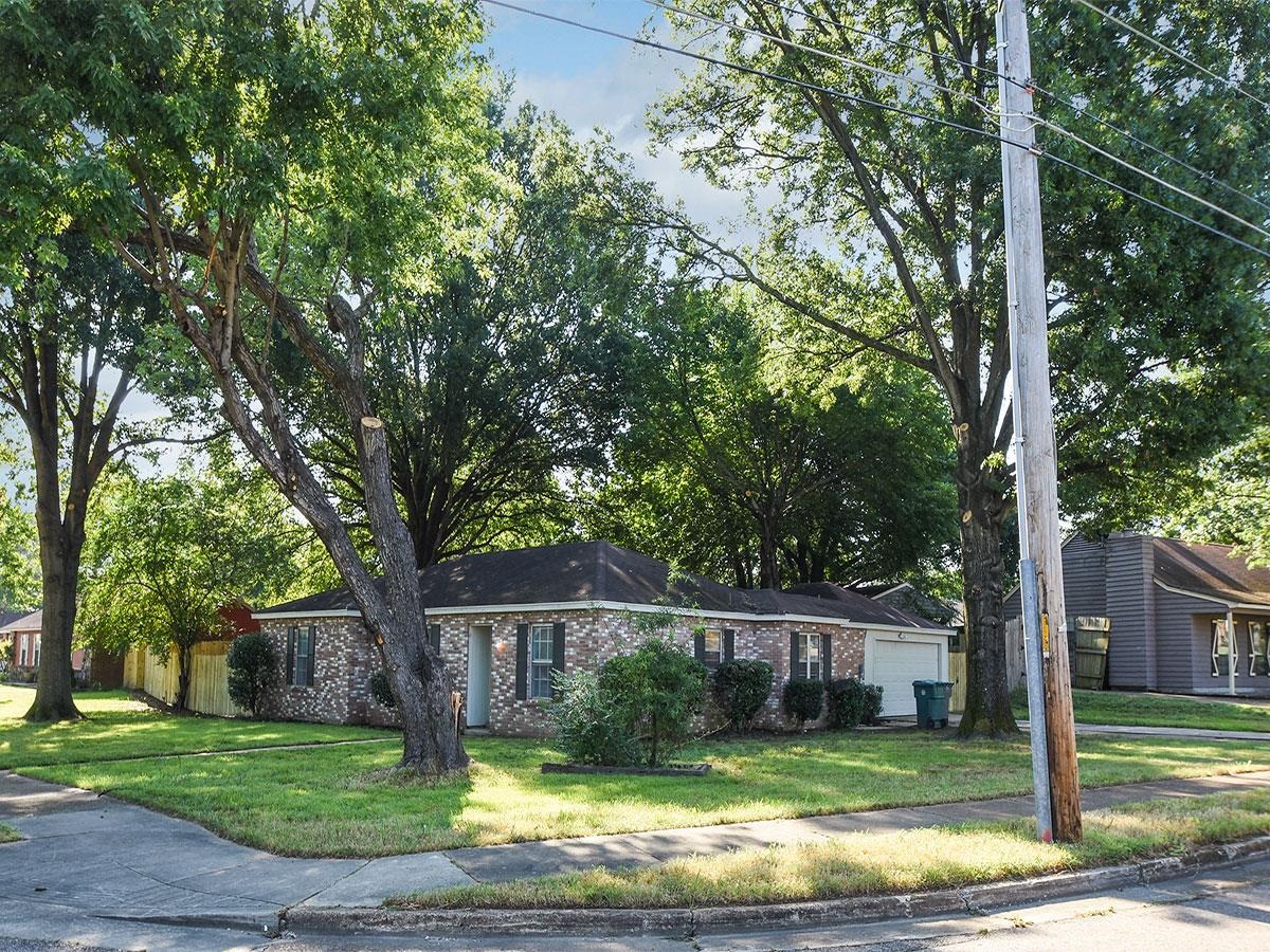 6731 Starkenburg Lane Memphis, TN 38115 - Photo 2 of 17