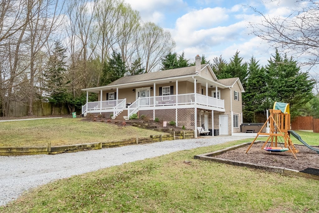 835 Ivanhoe Road Max Meadows, VA 24360 - Photo 7 of 75 Gallery Image 7