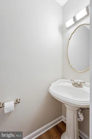 $3,450 | 8309 Highcliffe Court, Annandale, VA 22003