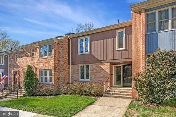 $3,450 | 8309 Highcliffe Court, Annandale, VA 22003