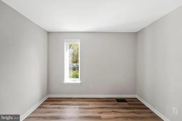 $3,450 | 8309 Highcliffe Court, Annandale, VA 22003