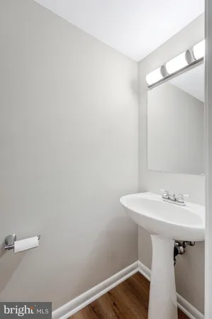 $3,450 | 8309 Highcliffe Court, Annandale, VA 22003