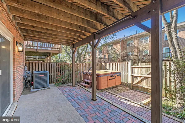 $3,450 | 8309 Highcliffe Court, Annandale, VA 22003