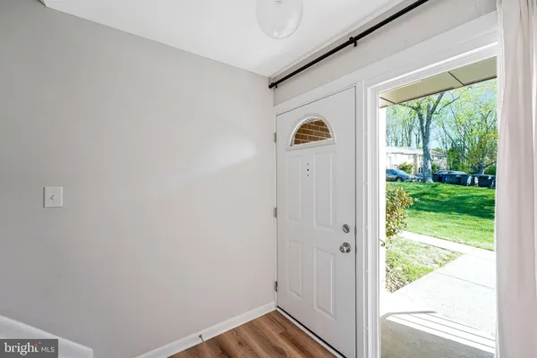 $3,450 | 8309 Highcliffe Court, Annandale, VA 22003