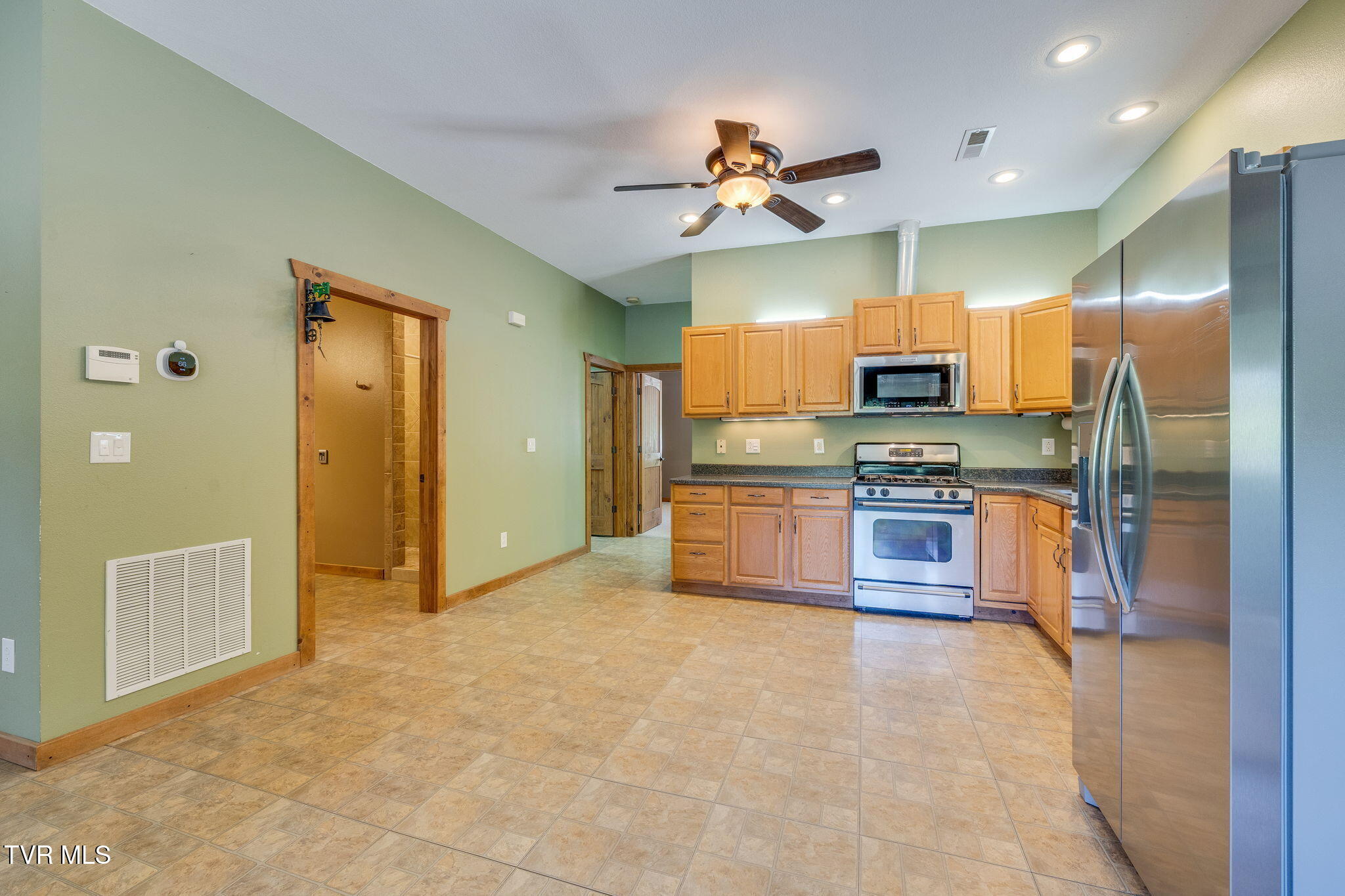 705 Union Chapel Road Afton, TN 37616 - Photo 18 of 73 010